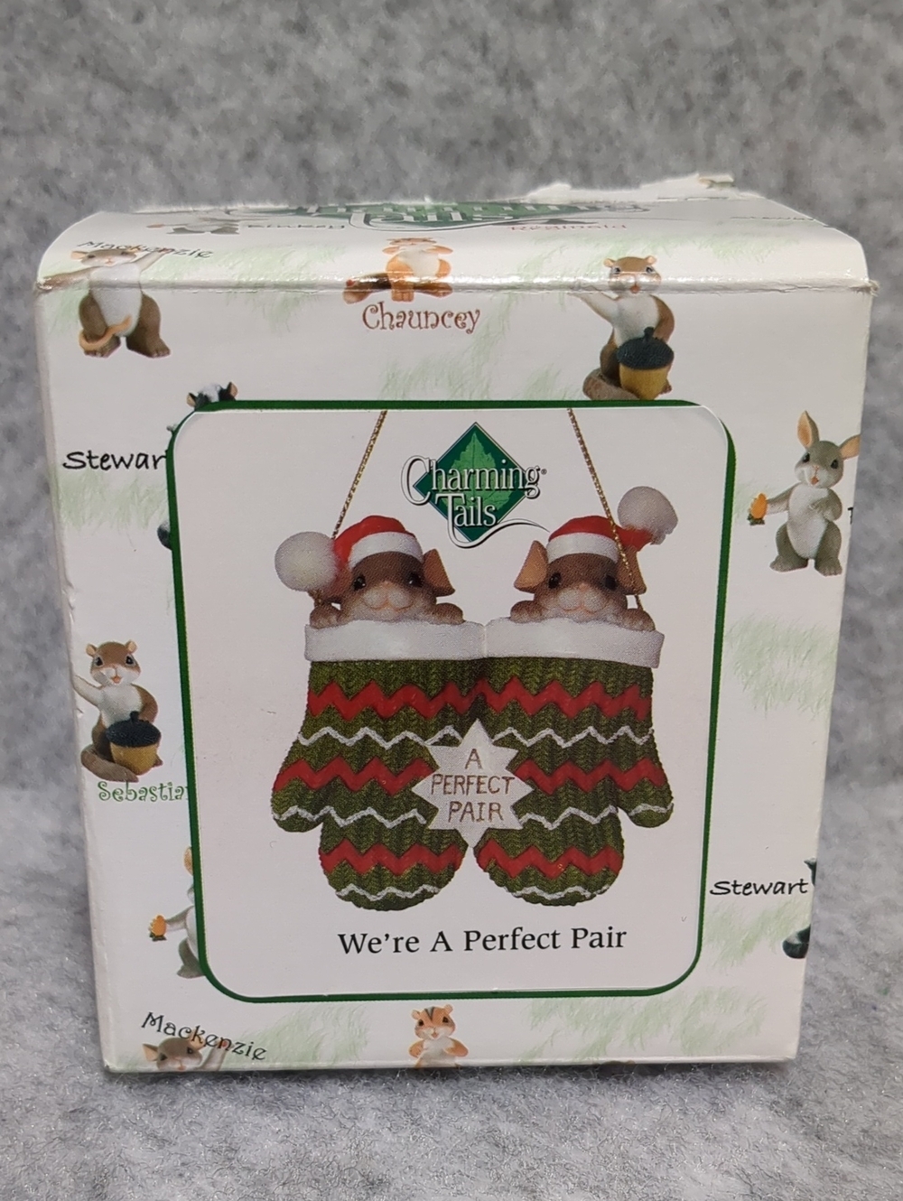 Charming Tails "we're a perfect pair" special edition 2006 fitz and floyd Ornam